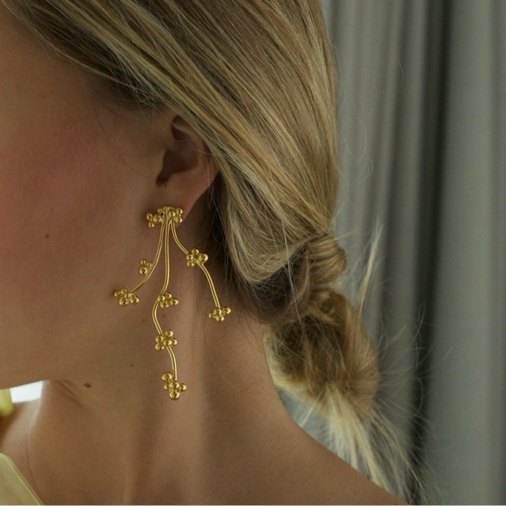Jill Hopkins Jewelry CÅVIAR FLOWER EARRINGS